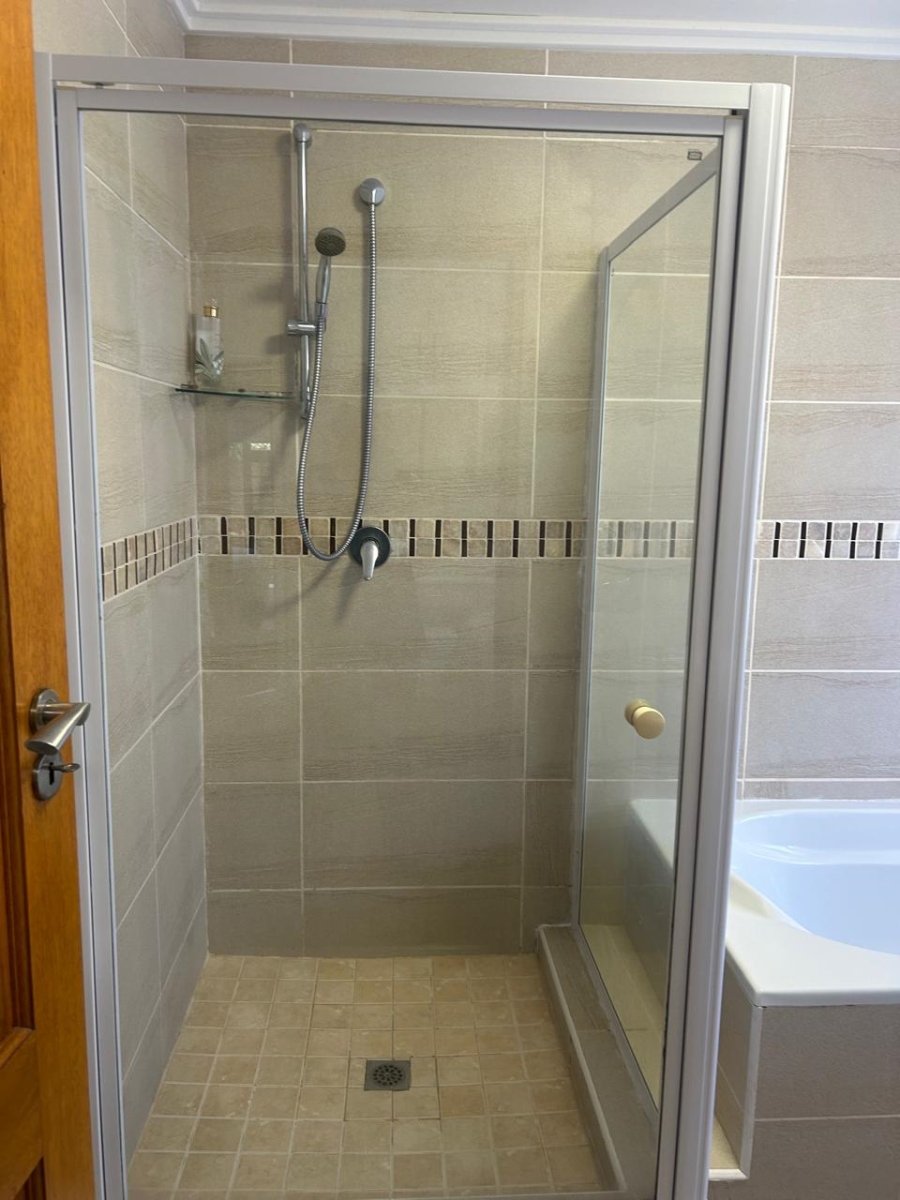 6 Bedroom Property for Sale in Da Nova Western Cape